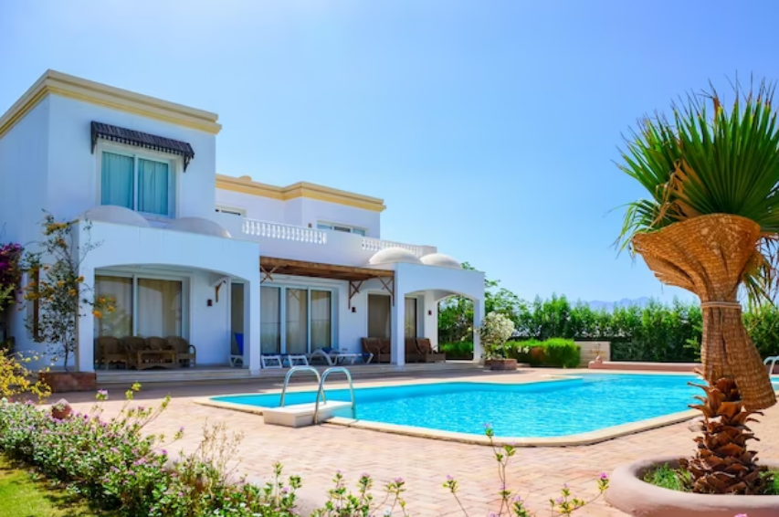 Renting a Villa in Sliema